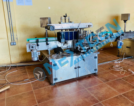 Semi Automatic Round Bottle Labeling Machine